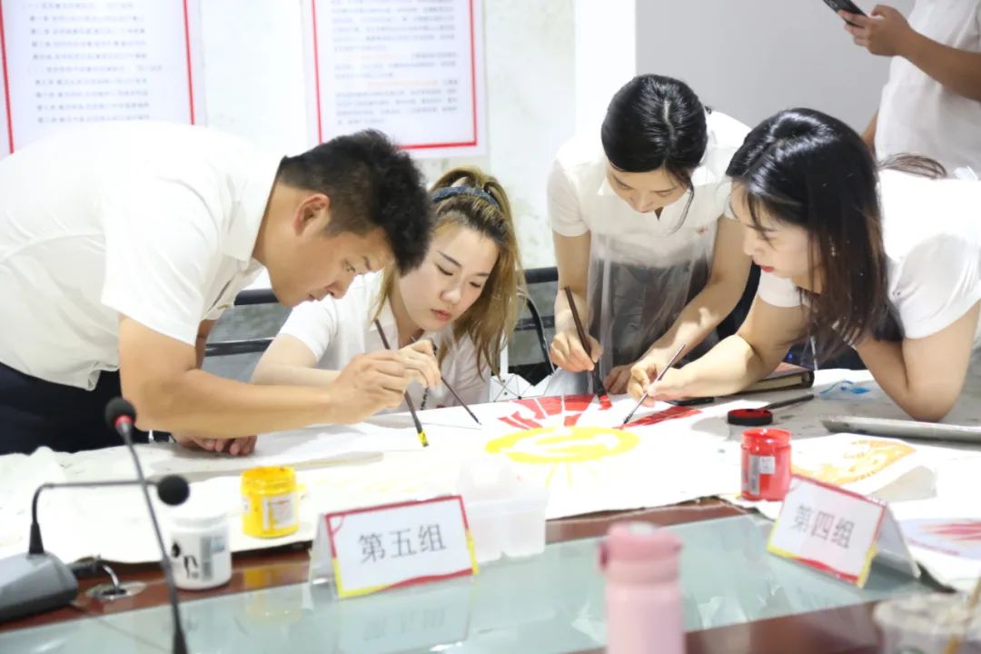 图片关键词 图片关键词